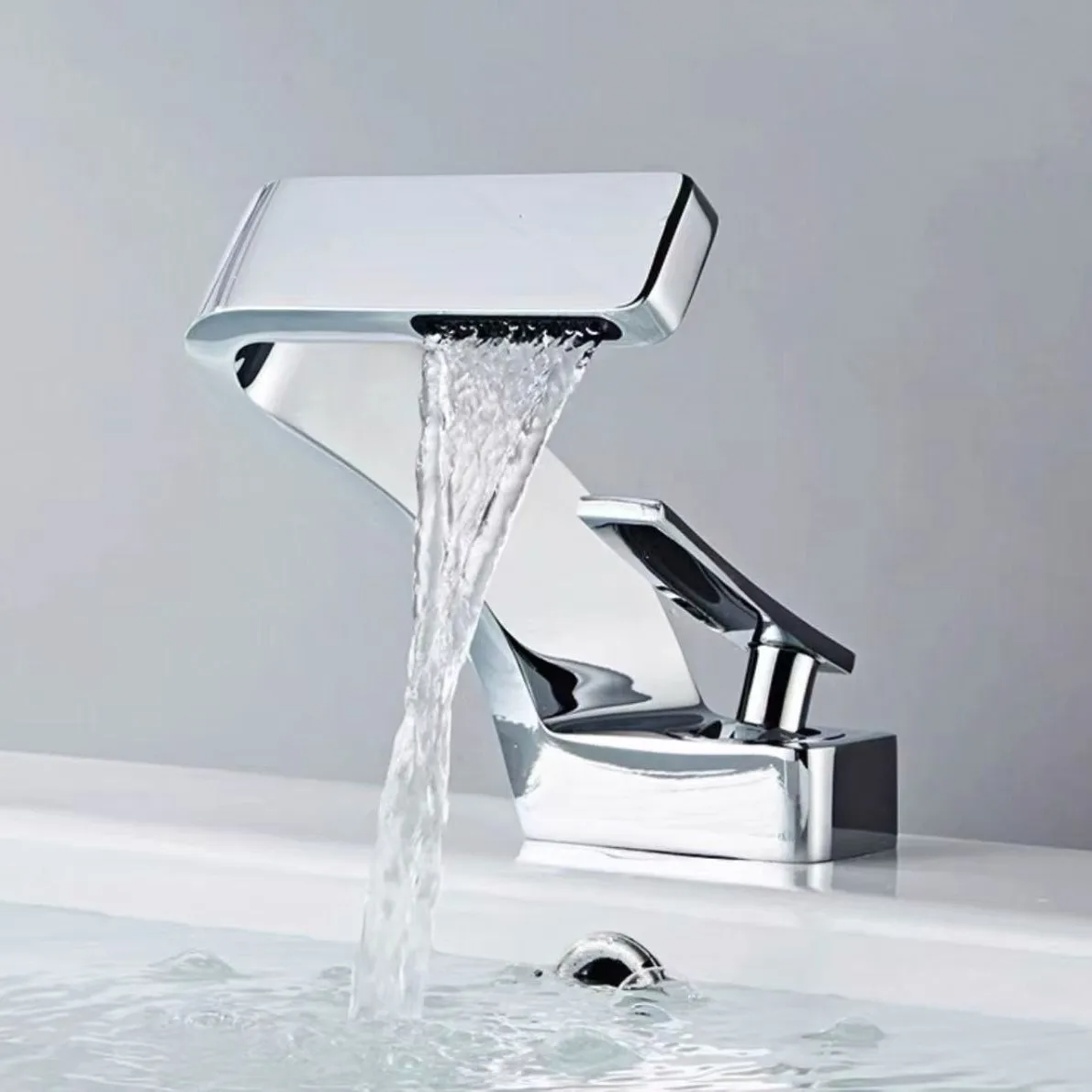 Bathroom Basin Taps Single Handle Waterfall Faucet Solid Brass Basin Mixer Taps Creative Hollowed Out Design Water Tap