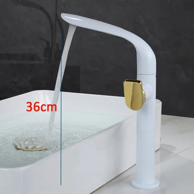 Brushed Gold Basin Faucet Brass Bathroom Faucet Mixer Tap Gold Wash basin Faucet Single Handle Hot & Cold Lavotory Faucet