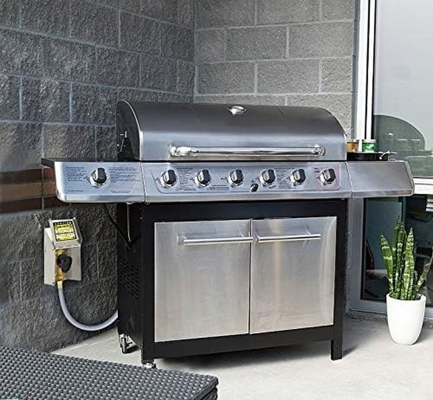 Natural Gas and Propane Outlet, 3/8 Inch, Stainless Steel, Indoor/Outdoor