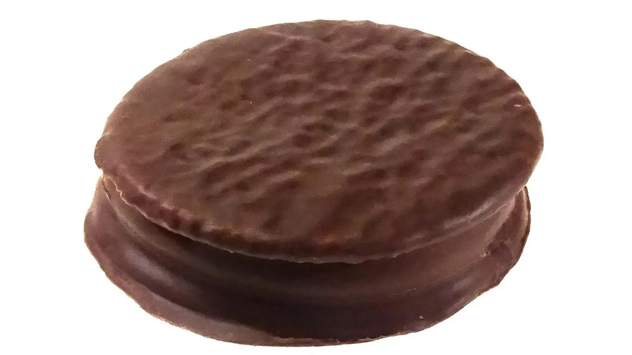 Dare Original Wagon Wheels Chocolate Marshmallow Cookies, 630g - FREE SHIPPING